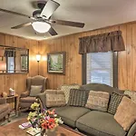 Hot Springs Home Less Than 1 Mi To Oaklawn Racing Casino!