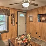 Hot Springs Home Less Than 1 Mi To Oaklawn Racing Casino!