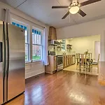 Bright Hot Springs Home 1 Mi To National Park!