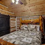 Fox Pass Cabins