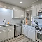 Beautiful Hot Springs Condo With Resort Amenities!