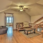 Hilltop Hot Springs Log Cabin With Hot Tub And Grill!