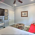 Lakefront Home With Outdoor Living, Kayaks And Dock!