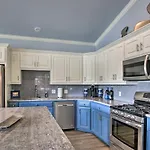 Lakefront Home With Outdoor Living, Kayaks And Dock!
