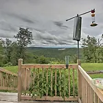 Contemporary Mountaintop Cabin 6 Mi To Natl Park
