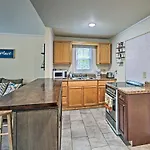 Hollywood Park Hot Springs Home Near Natl Park!
