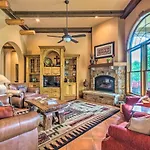 Luxurious Hot Springs Abode With Private Dock!