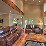 Lakefront Hot Springs Home With Dock And Kayaks