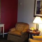 Days Inn By Wyndham Hot Springs
