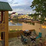 Pet-Friendly Lakefront Gem In Hot Springs With Docks