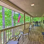 Hot Springs Home With Deck And Resort Amenities!