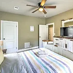 Historic Hot Springs Home Near Bathhouse Row!