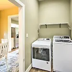 Historic Hot Springs Home Near Bathhouse Row!