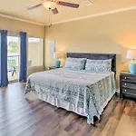 Lakefront Hot Springs Condo With Balcony And Boat Slip