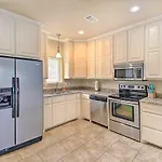 Lakefront Hot Springs Condo With Balcony And Boat Slip
