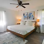 Golden Racehorse - Luxury Mid-Century Modern
