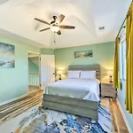 Hot Springs Home With Deck Near Ouachita River!