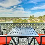 Quaint Hot Springs Condo With Views And Pool Access!