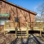 4Br Beautiful And Spacious Lakehouse