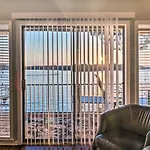 Sunset-View Resort Condo On Lake Hamilton!