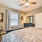 Remodeled Downtown Hot Springs Home With Porch