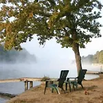 #05 - Lakefront Two Bedroom Cottage- Pet Friendly