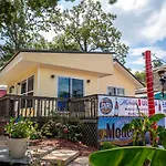 Canary Lake Cottage W/Hot Tub At Sam\'S Pizza