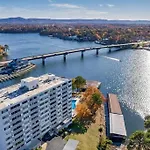 Perfect Couples Retreat - Close To All Amenities