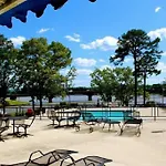 Perfect Couples Retreat - Close To All Amenities