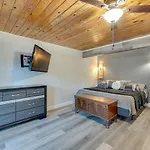 Spacious Hot Springs Lakehouse On Lake Hamilton!