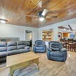 Spacious Hot Springs Lakehouse On Lake Hamilton!