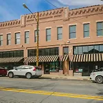 Spacious Downtown Hot Springs Vacation Rental!