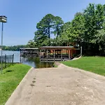Hot Springs Getaway With Boat Ramp On Lake Hamilton