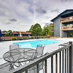 Hot Springs Waterfront Condo 5 Mi To Casino!