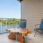 Ember\'S View, Spa City Jewel- Lovely Lake Condo