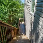 Ember\'S View, Spa City Jewel- Lovely Lake Condo