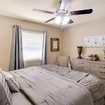 Lakefront Haven Near Oaklawn And Casino Resort!