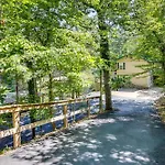Serene Lake Hamilton Hideaway With Private Dock