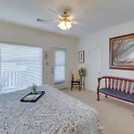 Spacious Hot Springs Penthouse Stunning Lake View