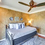 Luxury Hot Springs Oasis On Lake With Private Dock!