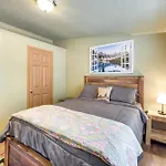 Lakefront Arkansas Home With Dock And Sunroom