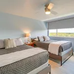 Quaint Hot Springs Condo With Views And Pool Access!