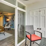 Quaint Hot Springs Condo With Views And Pool Access!