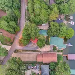 Lake Haven Estate With Hot Tub And Game Room