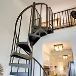 Million-Dollar Views Condo On Lake Hamilton!