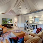 The Covery The Wren House A Luxury African Tent Retreat On Stocked Bass Pond