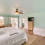 Tranquil Hot Springs Home With Lake And Dock Access!