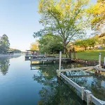 Waterfront Hot Springs Gem Patio And Game Room!