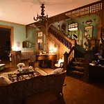 1890 Williams House Inn