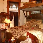 1884 Wildwood Bed And Breakfast Inn